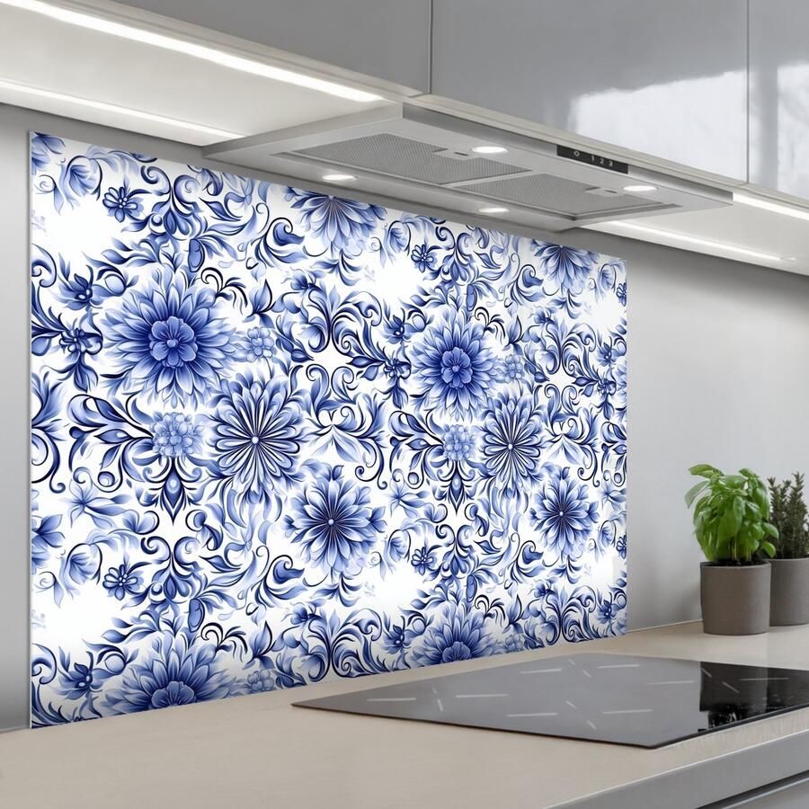 KitchenYeah Spatscherm 120x80 cm Zelfklevende achterwand Bloemen Blauw Patroon Wit Keuken muurbeschermer Spatwand fornuis