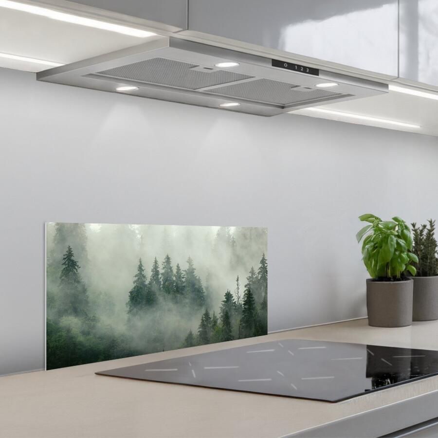 KitchenYeah Spatscherm 70x30 cm Zelfklevende achterwand Bos Mist Bomen Natuur Keuken muurbeschermer Spatwand fornuis