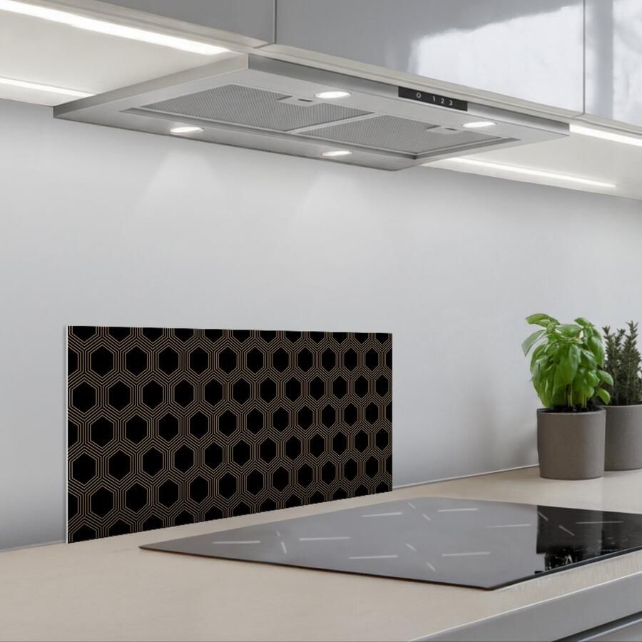 KitchenYeah Spatscherm 60x30 cm Zelfklevende achterwand Parallel Goud Zwart Bijenraatmotief Keuken muurbeschermer Spatwand fornuis