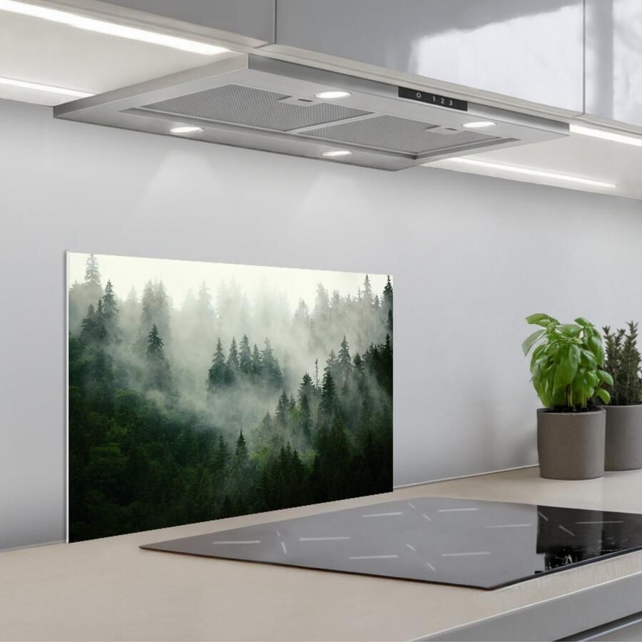 KitchenYeah Spatscherm 60x40 cm Zelfklevende achterwand Bos Mist Bomen Natuur Keuken muurbeschermer Spatwand fornuis