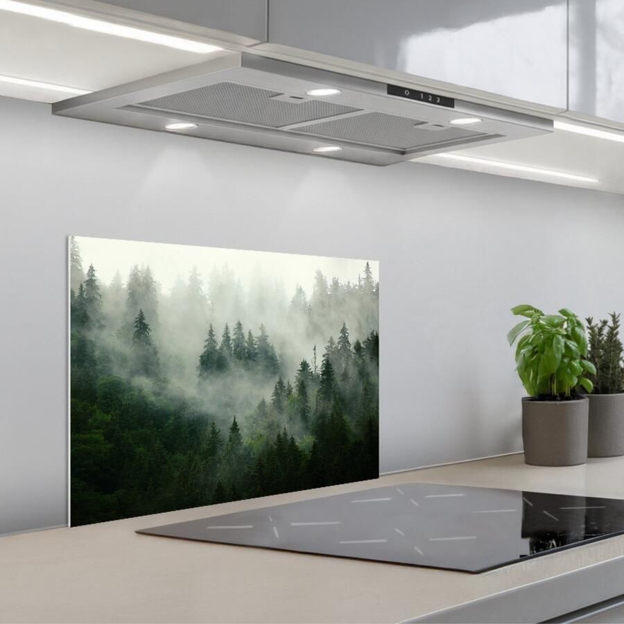 KitchenYeah Spatscherm 60x45 cm Zelfklevende achterwand Bos Mist Bomen Natuur Keuken muurbeschermer Spatwand fornuis