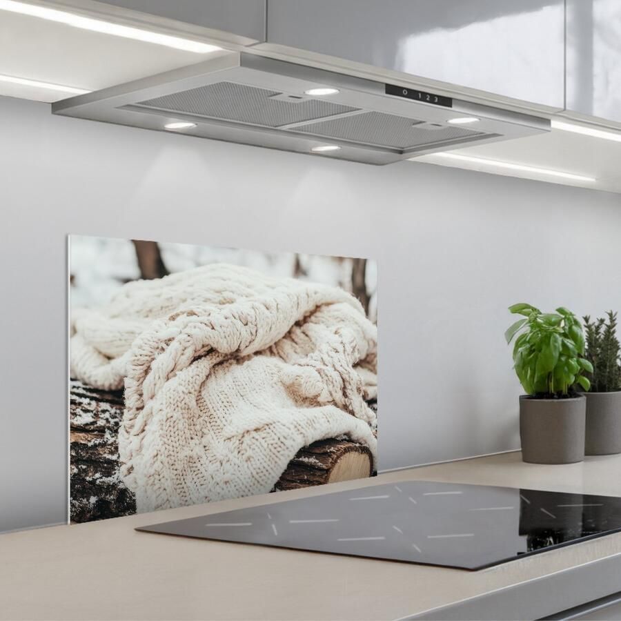 KitchenYeah Spatscherm 60x45 cm Zelfklevende achterwand Deken Wit Boomstronk Winter Sneeuw Keuken muurbeschermer Spatwand fornuis