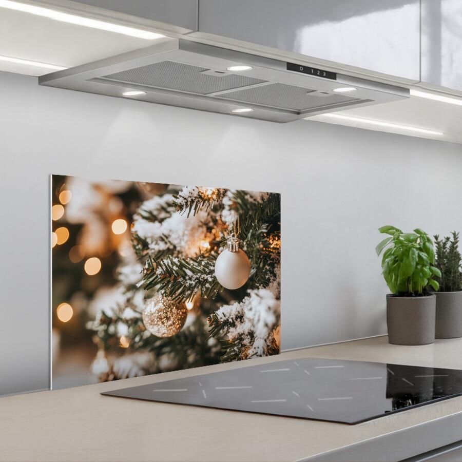 KitchenYeah Spatscherm 60x45 cm Zelfklevende achterwand Kerst Kerstboom Winter Binnen Sneeuw Keuken muurbeschermer Spatwand fornuis