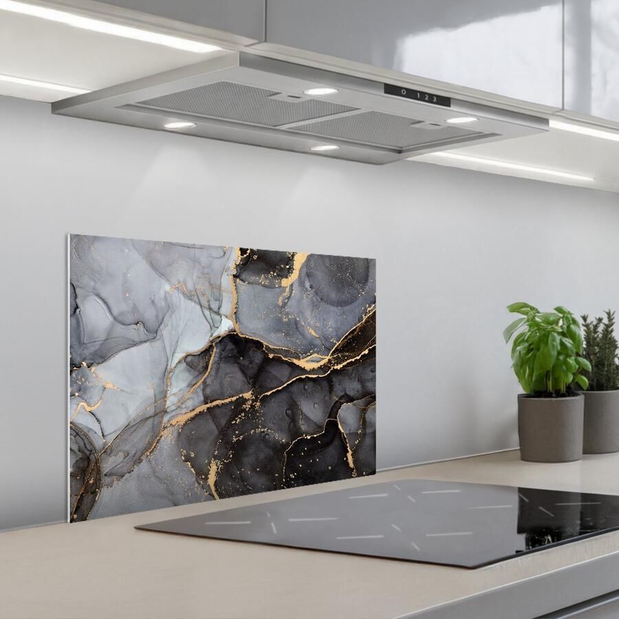 KitchenYeah Spatscherm 60x45 cm Zelfklevende achterwand Marmer look Goud Grijs Keuken muurbeschermer Spatwand fornuis