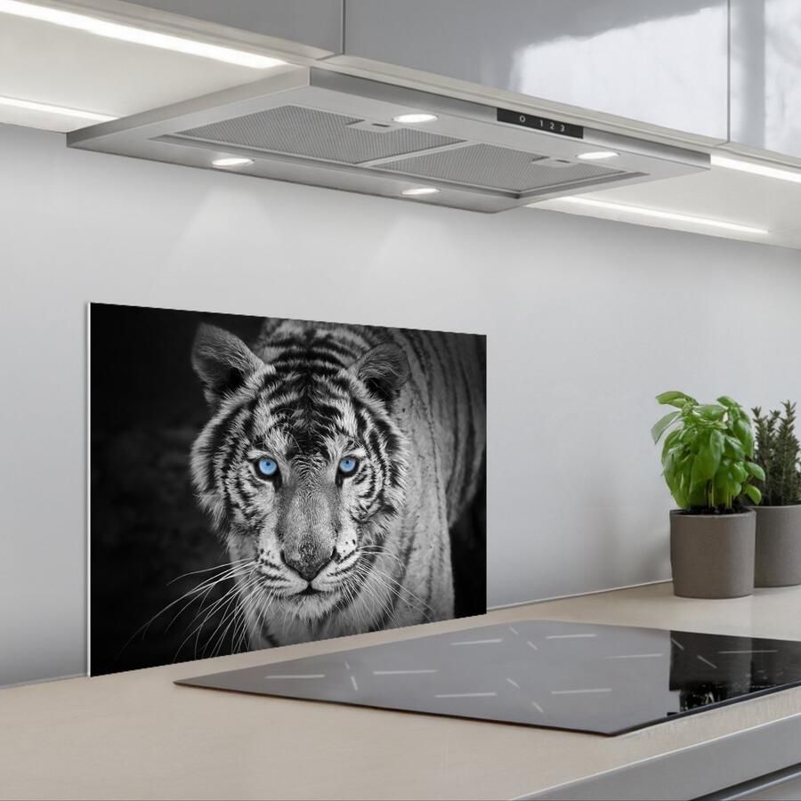 KitchenYeah Spatscherm 60x45 cm Zelfklevende achterwand Tijger Dier Zwart Blauw Modern Keuken muurbeschermer Spatwand fornuis