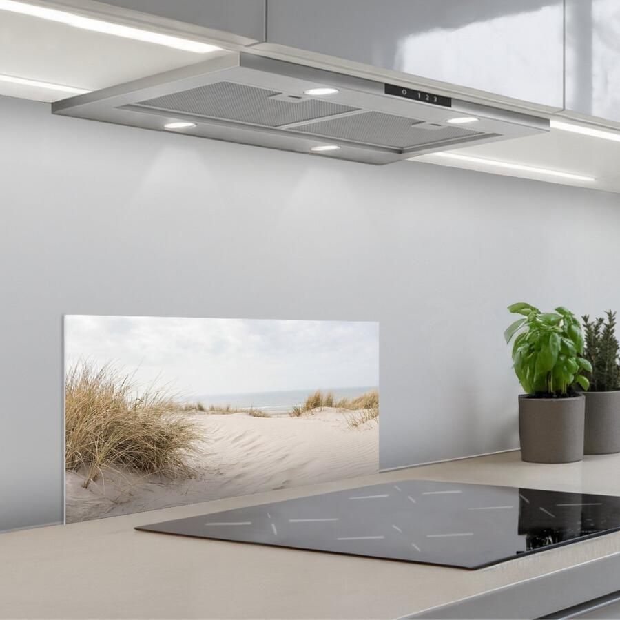 KitchenYeah Spatscherm 70x30 cm Zelfklevende achterwand Wolken Duinlandschap Zand Keuken muurbeschermer Spatwand fornuis