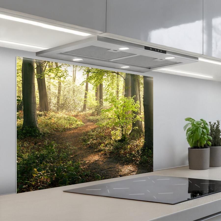 KitchenYeah Spatscherm 80x60 cm Zelfklevende achterwand Bos Bomen Pad Zon Planten Bladeren Natuur Keuken muurbeschermer Spatwand fornuis