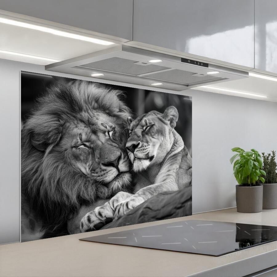 KitchenYeah Spatscherm 80x60 cm Zelfklevende achterwand Leeuwen Dieren Zwart Wit Leeuw Keuken muurbeschermer Spatwand fornuis