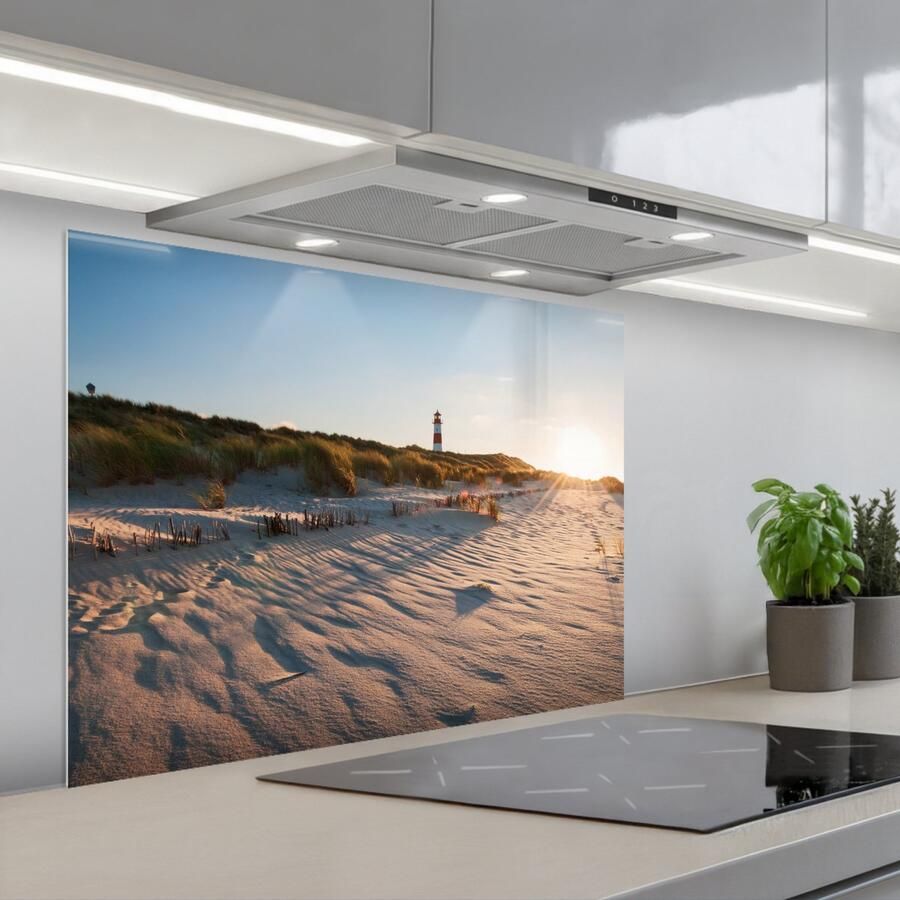 KitchenYeah Spatscherm 80x60 cm Zelfklevende achterwand Zon Duinen Strand Vuurtoren Keuken muurbeschermer Spatwand fornuis