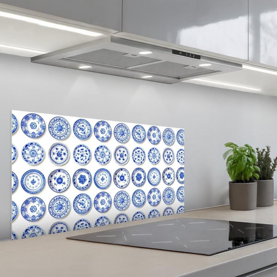 KitchenYeah Spatscherm 80x40 cm Zelfklevende achterwand Borden Bloemen Patroon Blauw Keuken muurbeschermer Spatwand fornuis