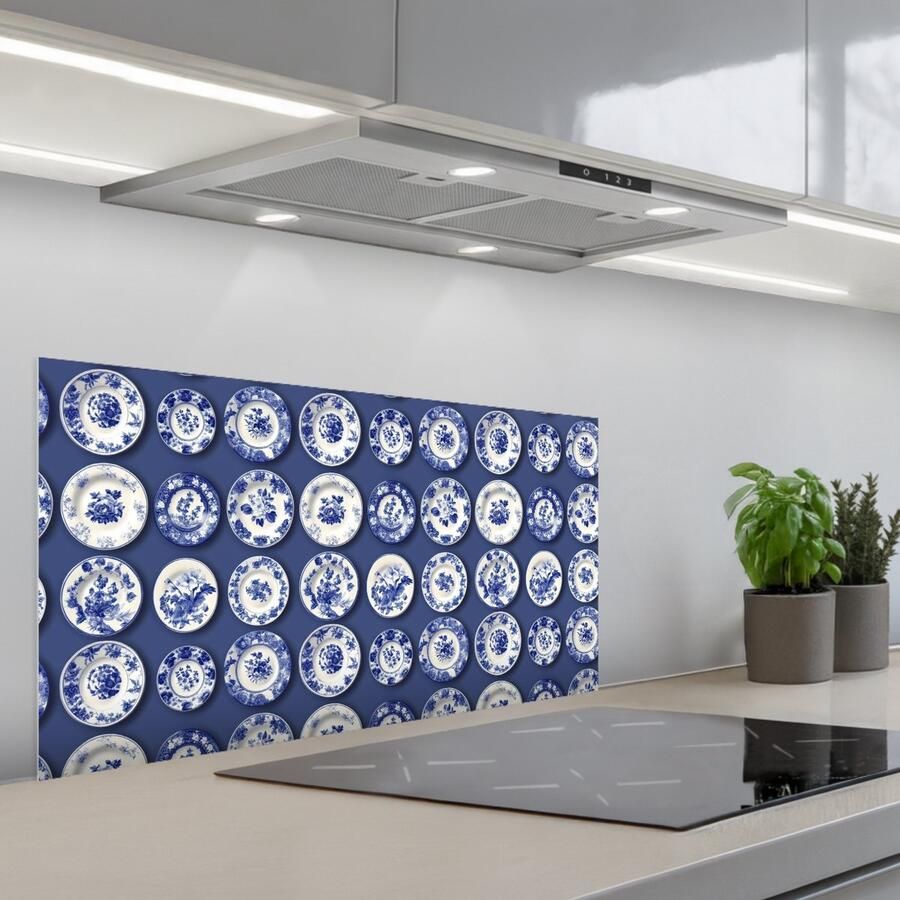 KitchenYeah Spatscherm 80x40 cm Zelfklevende achterwand Borden Floraal Blauw Keuken muurbeschermer Spatwand fornuis