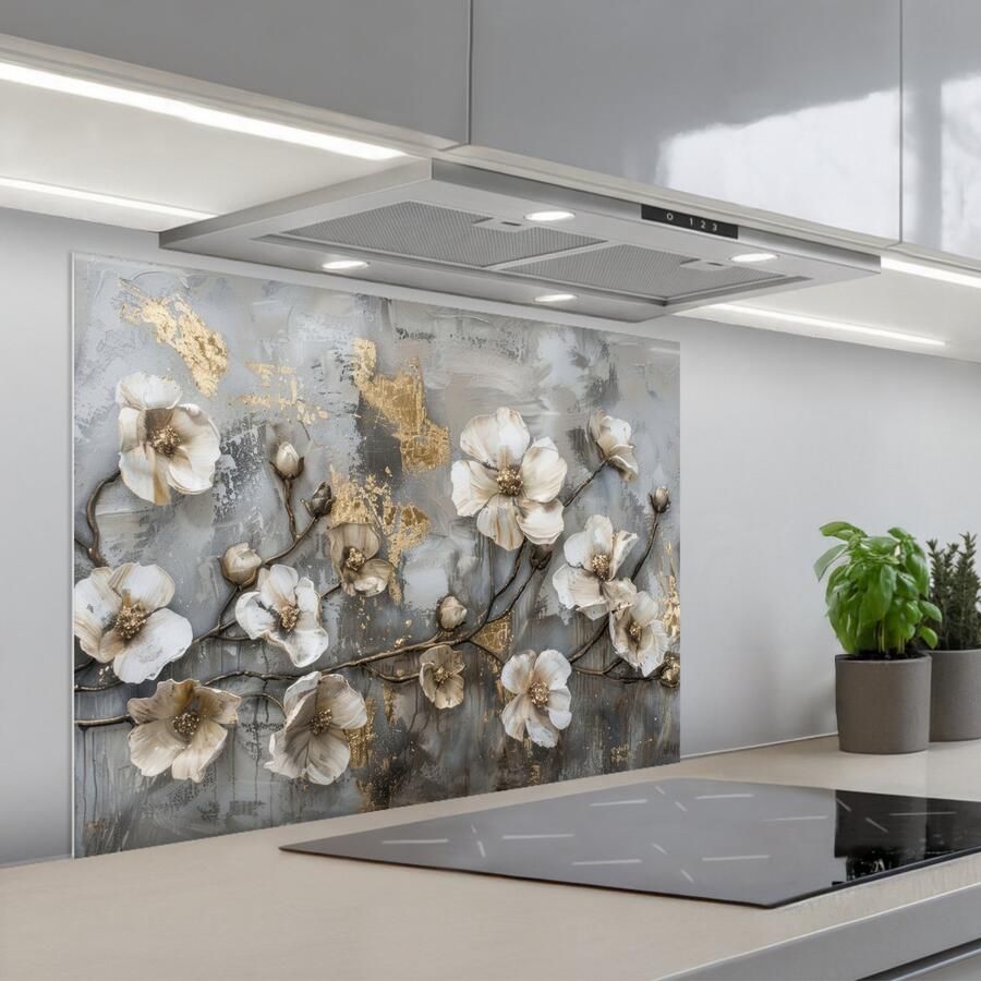 KitchenYeah Spatscherm 80x60 cm Zelfklevende achterwand Bloemen Wit Grijs Goud Luxe Keuken muurbeschermer Spatwand fornuis