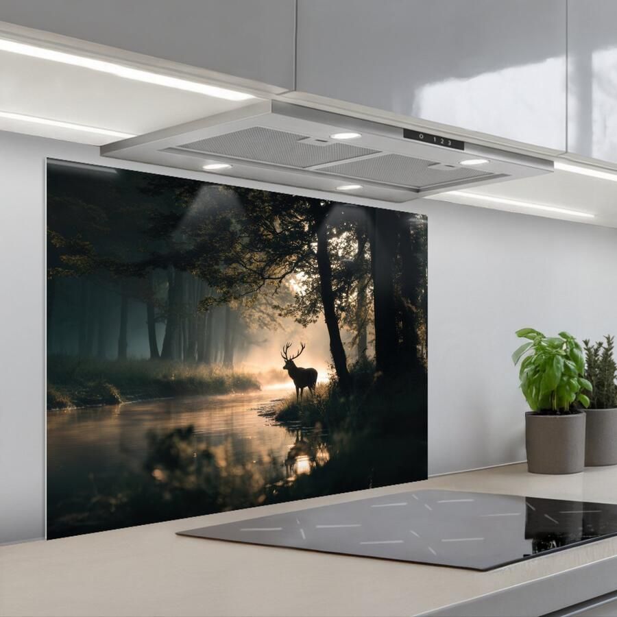 KitchenYeah Spatscherm 80x60 cm Zelfklevende achterwand Hert Bosbeek Mystiek Keuken muurbeschermer Spatwand fornuis