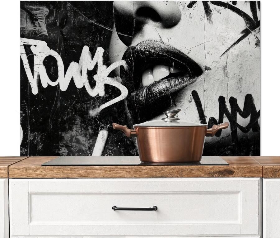 KitchenYeah Spatscherm keuken 100x65 cm Kookplaat achterwand Gezicht Mond Graffiti Zwart Muurbeschermer Spatwand fornuis Hoogwaardig aluminium
