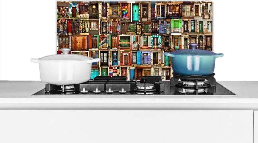 KitchenYeah Spatscherm keuken 70x30 cm Kookplaat achterwand Deuren Kleurrijk Collage Architectuur Muurbeschermer Spatwand fornuis Hoogwaardig aluminium