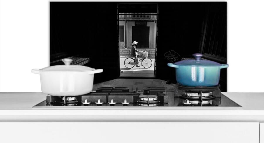 KitchenYeah Spatscherm keuken 90x45 cm Kookplaat achterwand Deur Fiets Straat Architectuur Muurbeschermer Spatwand fornuis Hoogwaardig aluminium