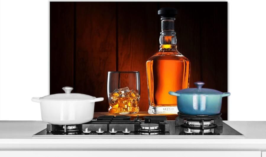 KitchenYeah Spatscherm keuken 90x60 cm Kookplaat achterwand Whiskey Fles Karaf Muurbeschermer Spatwand fornuis Hoogwaardig aluminium