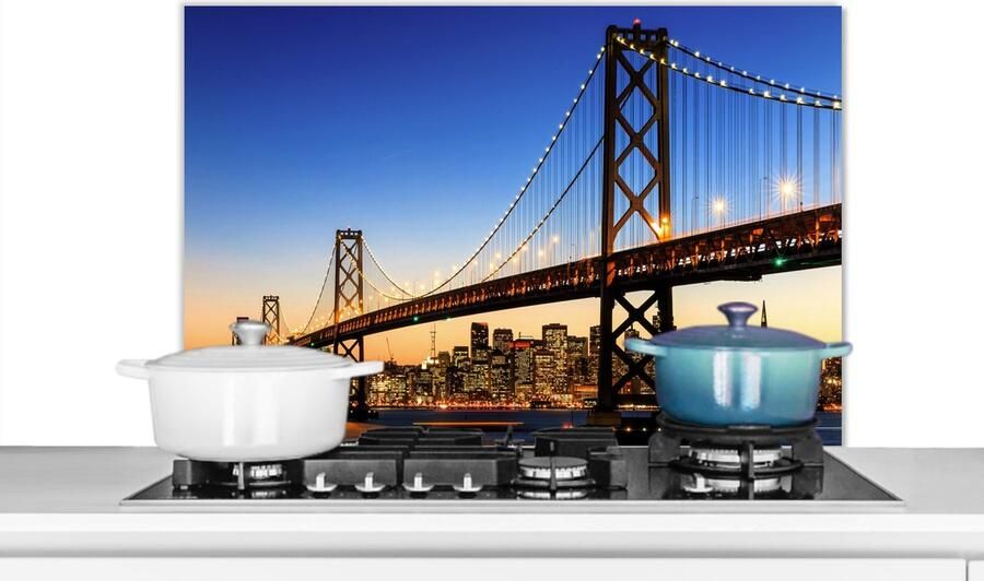 KitchenYeah Spatscherm keuken San Francisco Skyline Brug Verlichting Stad Amerika Wandscherm keuken Kookplaat achterwand 80x55 cm Aluminium
