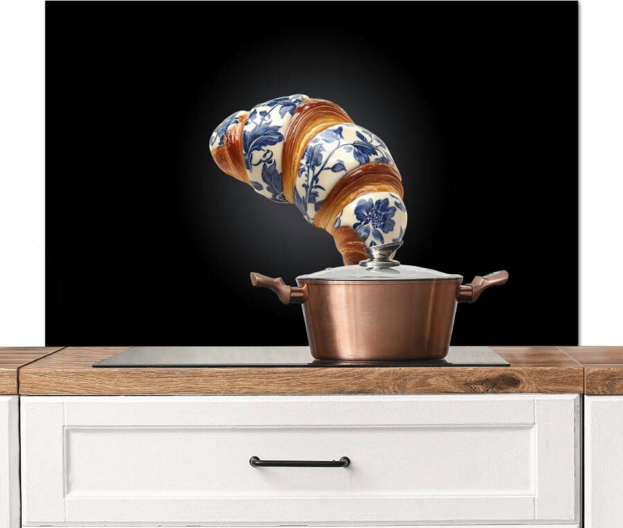 KitchenYeah Spatscherm keuken 100x65 cm Kookplaat achterwand Croissant Bloemenpatroon Delftsblauw Muurbeschermer Spatwand fornuis Hoogwaardig aluminium