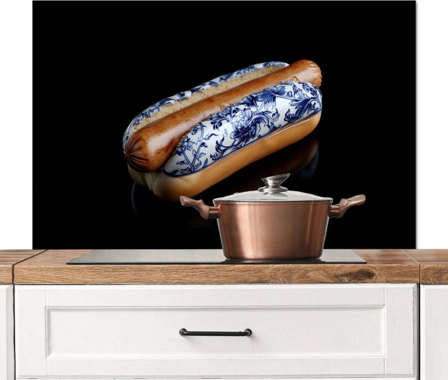 KitchenYeah Spatscherm keuken 100x65 cm Kookplaat achterwand Hotdog Porselein Delfts blauw Eten Muurbeschermer Spatwand fornuis Hoogwaardig aluminium