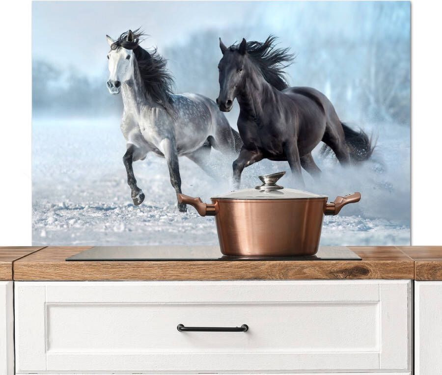 KitchenYeah Spatscherm keuken 100x65 cm Kookplaat achterwand Paarden Winter Dieren Natuur Sneeuw Muurbeschermer Spatwand fornuis Hoogwaardig aluminium