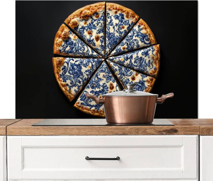 KitchenYeah Spatscherm keuken 100x65 cm Kookplaat achterwand Pizza Eten Delftsblauw Muurbeschermer Spatwand fornuis Hoogwaardig aluminium