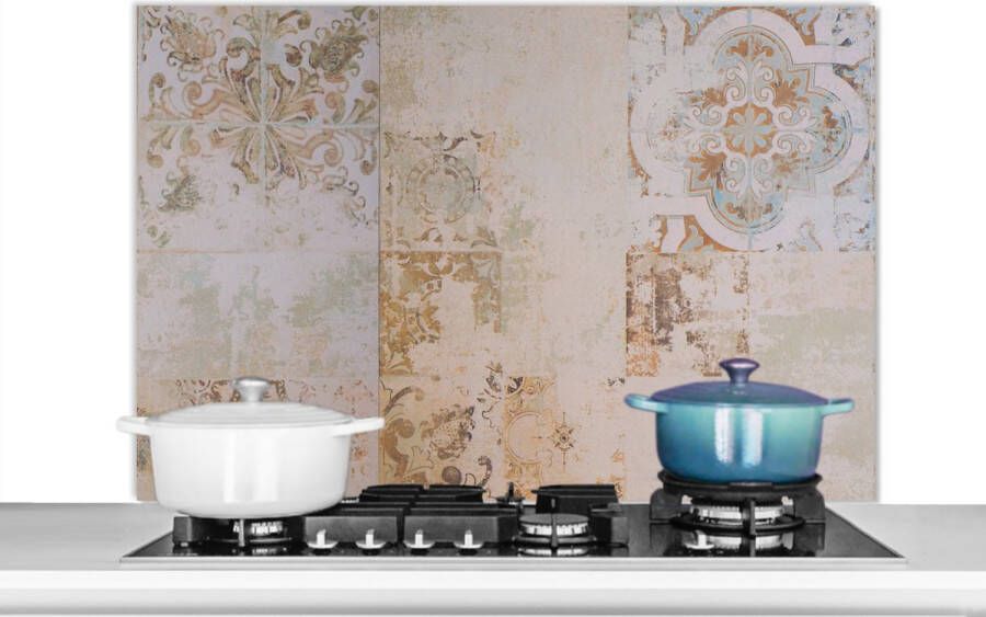 KitchenYeah Spatscherm keuken 100x65 cm Kookplaat achterwand Tegels Vintage Bruin Antiek Muurbeschermer Spatwand fornuis Hoogwaardig aluminium