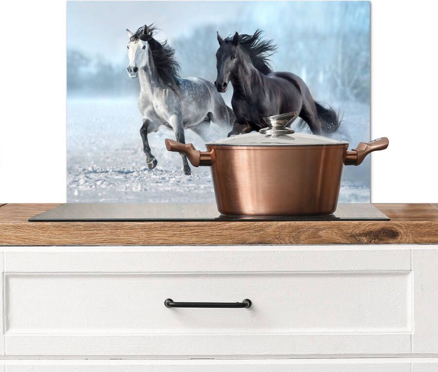 KitchenYeah Spatscherm keuken 60x40 cm Kookplaat achterwand Paarden Winter Dieren Natuur Sneeuw Muurbeschermer Spatwand fornuis Hoogwaardig aluminium