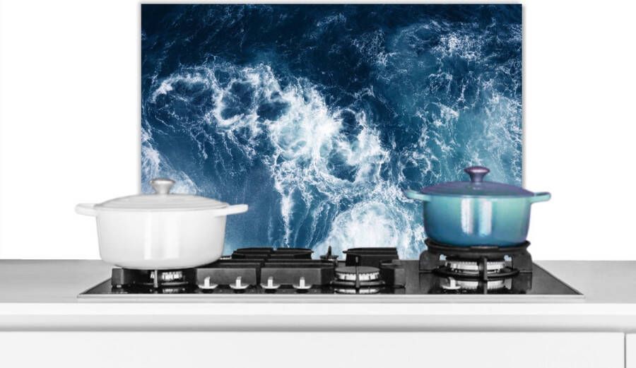 KitchenYeah Spatscherm keuken 60x40 cm Kookplaat achterwand Water Golf Blauw Muurbeschermer Spatwand fornuis Hoogwaardig aluminium