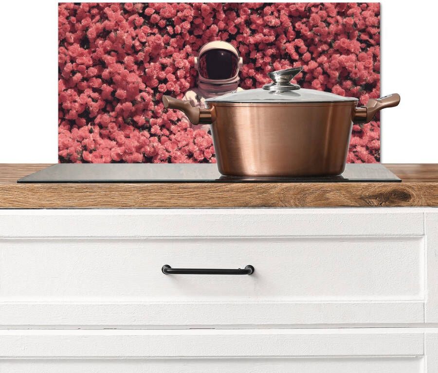 KitchenYeah Spatscherm keuken 70x30 cm Kookplaat achterwand Bloemen Roze Astronaut Muurbeschermer Spatwand fornuis Hoogwaardig aluminium