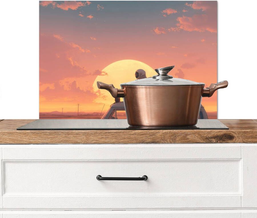 KitchenYeah Spatscherm keuken 70x50 cm Kookplaat achterwand Busje Kat Zonsondergang Oranje Muurbeschermer Spatwand fornuis Hoogwaardig aluminium