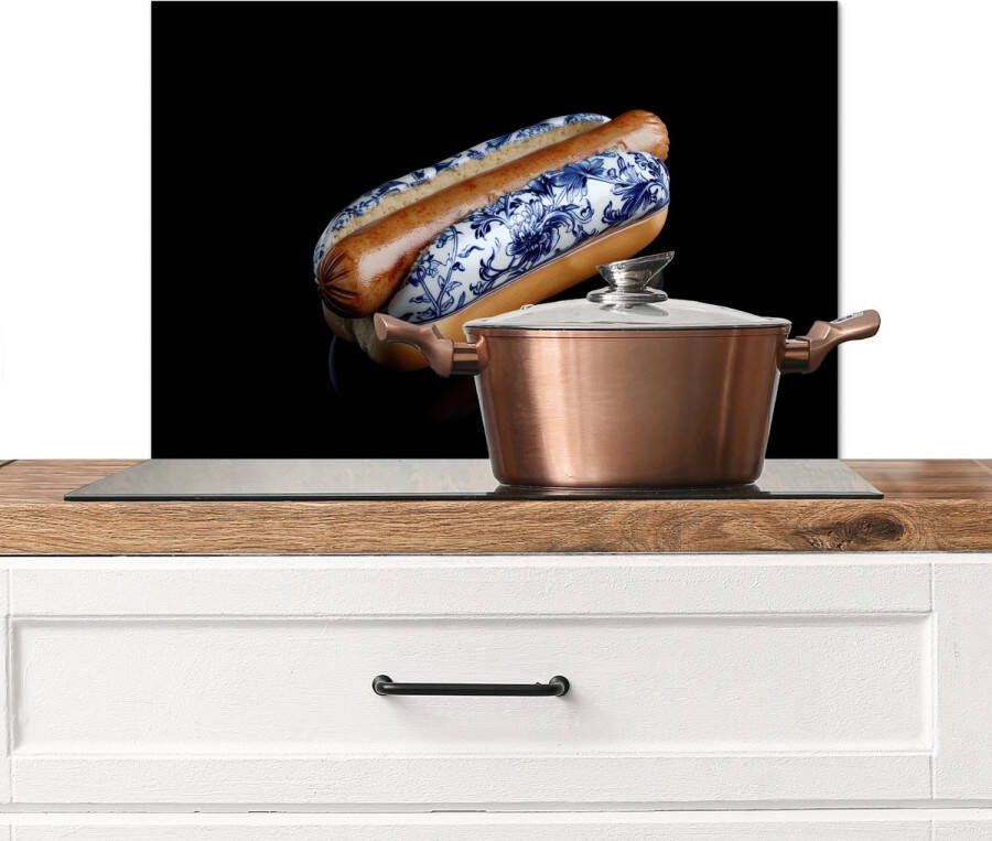 KitchenYeah Spatscherm keuken 70x50 cm Kookplaat achterwand Hotdog Porselein Delfts blauw Eten Muurbeschermer Spatwand fornuis Hoogwaardig aluminium