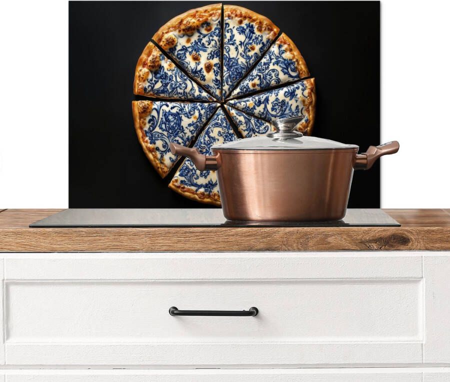 KitchenYeah Spatscherm keuken 70x50 cm Kookplaat achterwand Pizza Eten Delftsblauw Muurbeschermer Spatwand fornuis Hoogwaardig aluminium