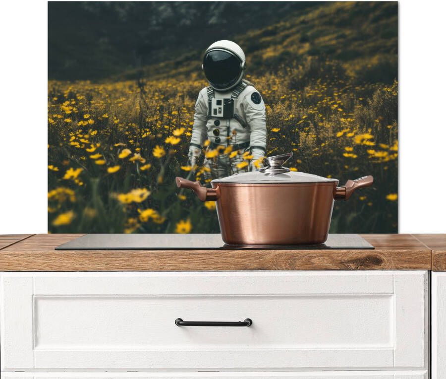 KitchenYeah Spatscherm keuken 80x55 cm Kookplaat achterwand Astronaut Bloemen Veld Geel Muurbeschermer Spatwand fornuis Hoogwaardig aluminium