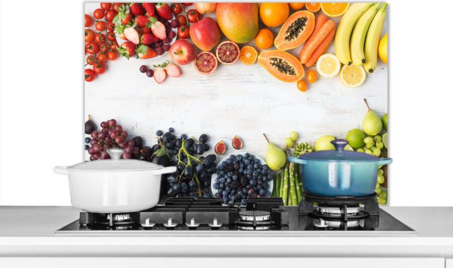 KitchenYeah Spatscherm keuken 80x55 cm Kookplaat achterwand Fruit Regenboog Aardbei Druiven Papaya Muurbeschermer Spatwand fornuis Hoogwaardig aluminium