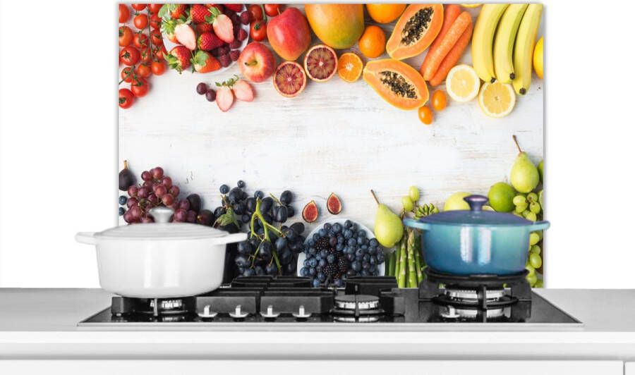 KitchenYeah Spatscherm keuken 80x55 cm Kookplaat achterwand Fruit Regenboog Aardbei Druiven Papaya Muurbeschermer Spatwand fornuis Hoogwaardig aluminium