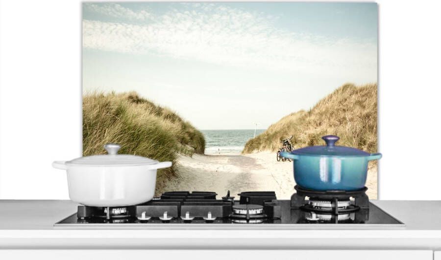KitchenYeah Spatscherm keuken 80x55 cm Kookplaat achterwand Strand Duin Fiets Muurbeschermer Spatwand fornuis Hoogwaardig aluminium
