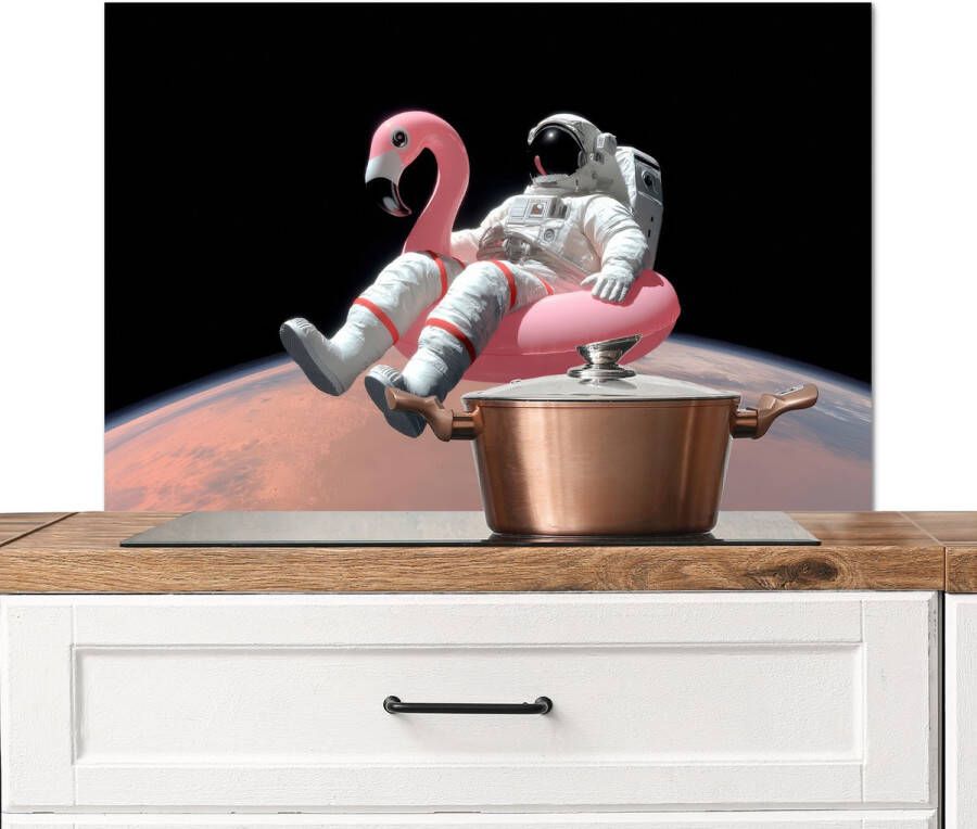 KitchenYeah Spatscherm keuken 90x60 cm Kookplaat achterwand Astronaut Flamingo Zwemband Roze Muurbeschermer Spatwand fornuis Hoogwaardig aluminium