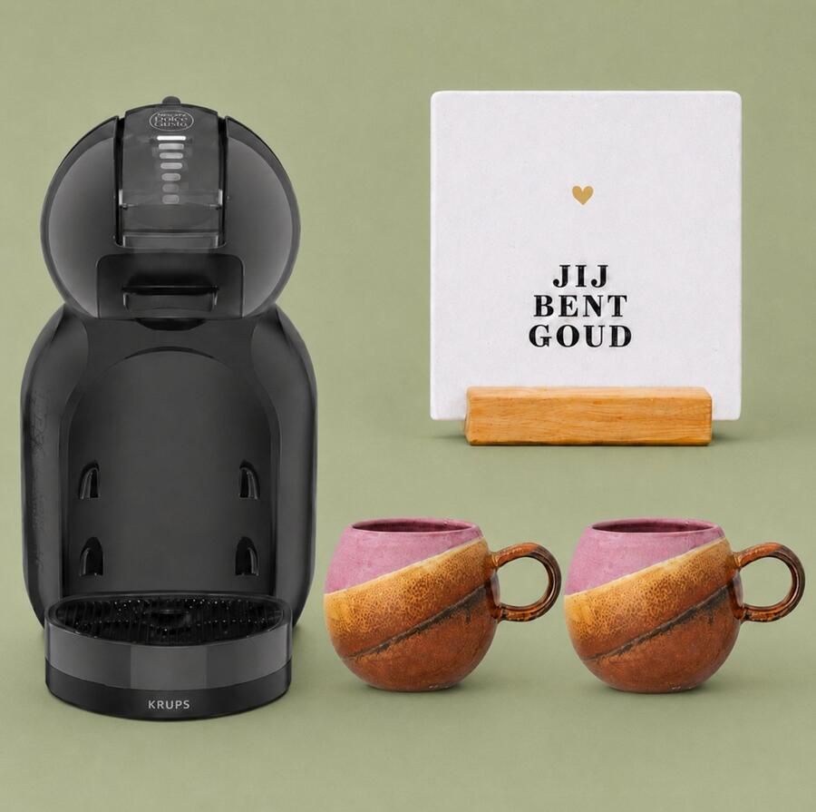 Krups NESCAFÉ Dolce Gusto MiniMe KP120810 Koffiecupmachine Antraciet zwart + 2 Bloomingville oudroze-terracotta-bruine mokken Coffee Affair + witte tegel Jij bent goud + tegelhouder