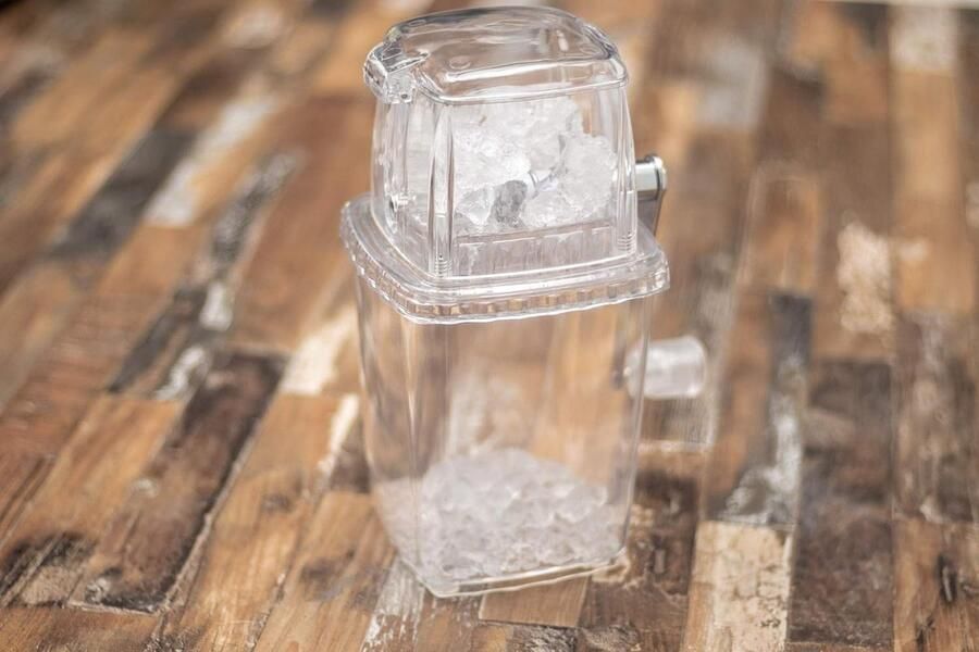 Lexium Store IJsblokjesmachine voor crushed ice Transparant 12 x 12 x 24 cm Roestvrijstalen Messen Duurzaam en Robuust