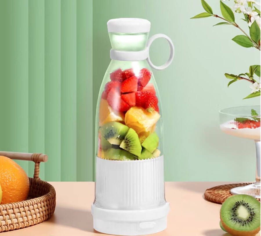 Mini Juice Draagbare Fruit Juicer Blender To Go Fresh Juicer Portable Blender- Wit