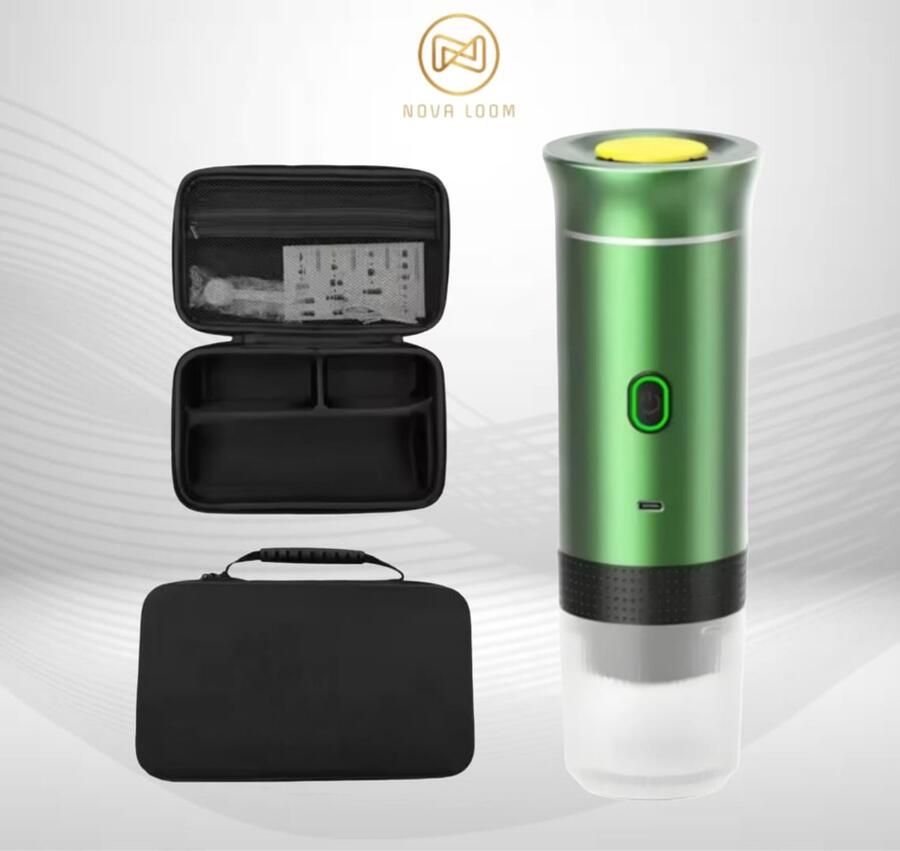Nova Loom Draagbare Espressomachine inclusief Travelbag en houder voor auto thuis en camping Multifunctionele 3-in-1 draagbare elektrische reiskoffieapparaat Capsule cups en Poeder Groen draadloos makkelijk oplaadbaar