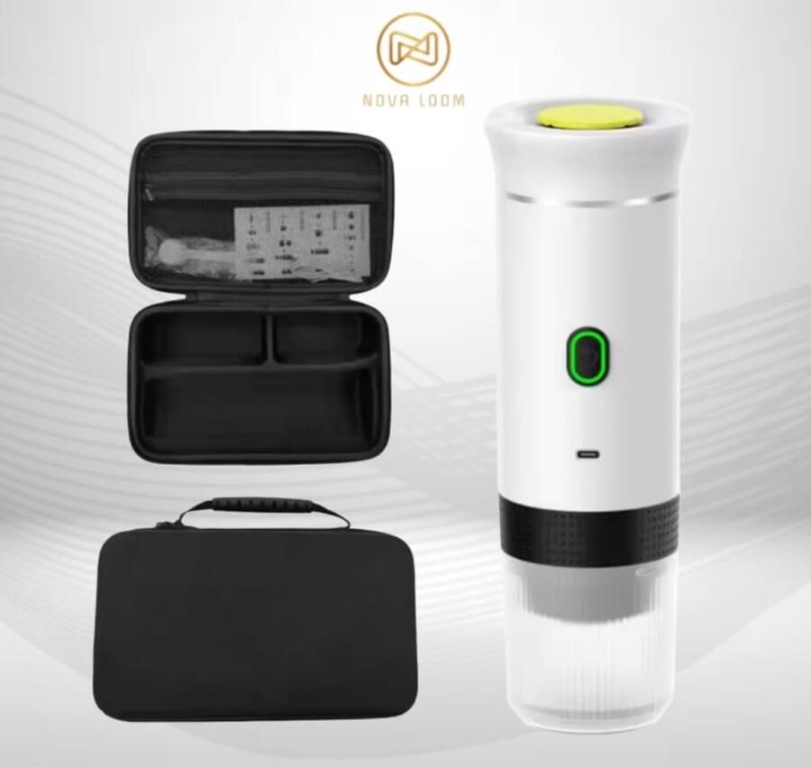 Nova Loom Draagbare Espressomachine inclusief Travelbag en houder voor auto thuis en camping Multifunctionele 3-in-1 draagbare elektrische reiskoffieapparaat Capsule cups en Poeder Wit draadloos makkelijk oplaadbaar