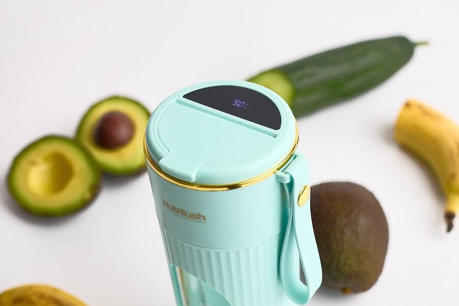 NutriLush Mini Blender – Smoothie Maker To Go – Draagbare Blender – USB Oplaadbaar – 340ml – Voor Shakes Smoothies & Eiwitdranken – Portable Blender Onderweg