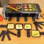 BOG Raclette Cheese&Grill 16000 Inox MixGrill Voor 8 Personen 1400W Instelbare Thermostaat 2 Aluminium Grillplaten (20x22 cm) & Natuursteen (20x22 cm) Inclusief 8 Pannen en 8 Spatels - Thumbnail 2