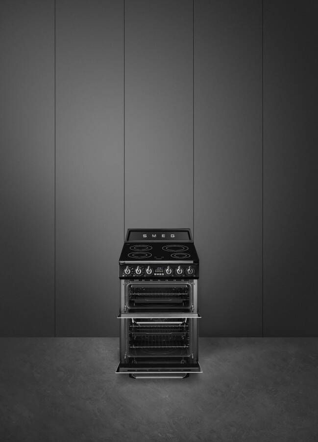 Smeg Victoria CUISINIARE TR62IBL2 Vrijstaand fornuis Zwart Elektronisch Inductiekookplaat zones 4 zone(s) Middelmaat