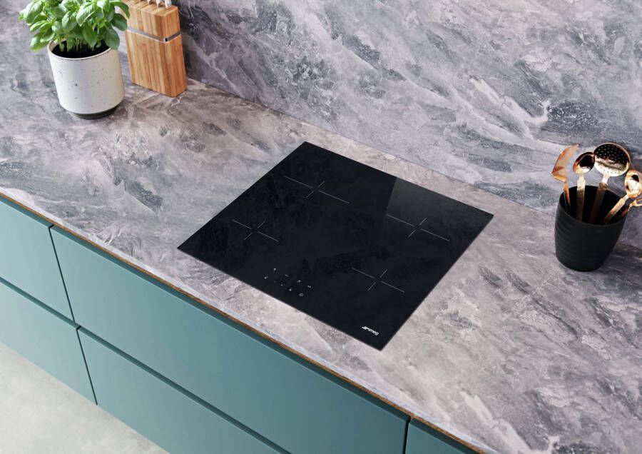 Smeg Universal SE264TD1 kookplaat Zwart Ingebouwd 60 cm Keramisch 4 zone(s)