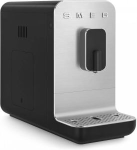 Smeg Espressomachine BCC01BLMEU Zwart Volautomatisch
