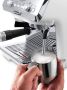 De'Longhi Espressomachine LA SPECIALISTA EC9155.W 8 maalgraden 3 temperaturen melkopschuimer & tamping hulp - Thumbnail 3