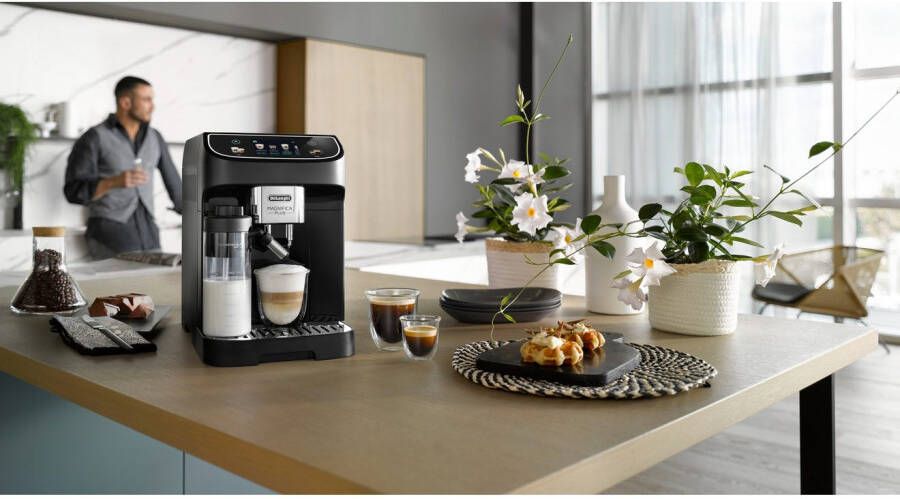 De'Longhi Volautomatisch koffiezetapparaat Magnifica Plus ECAM320.60.B 15 recepten LatteCrema melksysteem